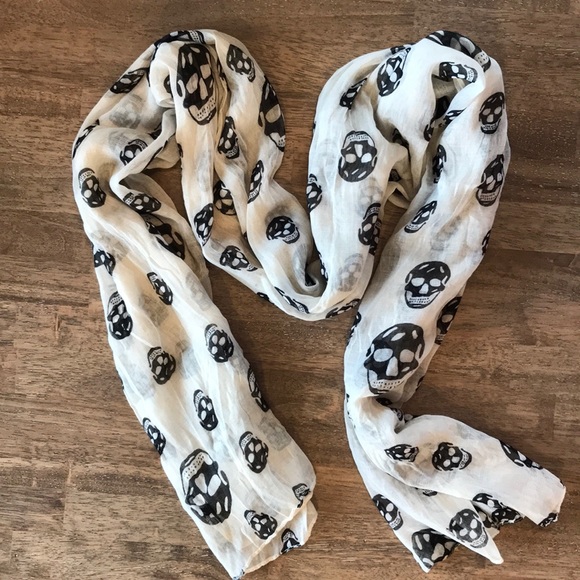 Accessories - 🍭3/$23 Skull Scarf💀